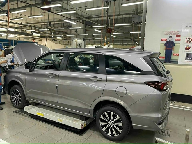 Ảnh thực tế Toyota Avanza Premio 2022 tại đại lý, MPV mới trong tầm giá 500 triệu - 2