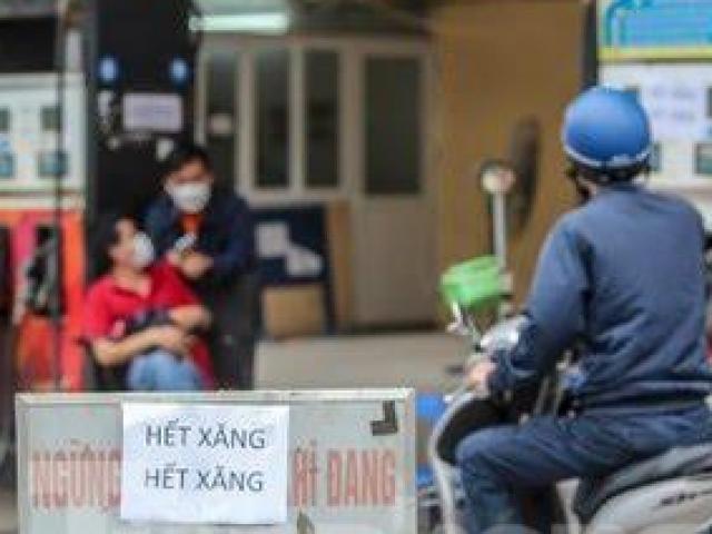 Treo biển ”hết xăng”, khi nào bị phạt hành chính, khi nào bị xử lý hình sự?