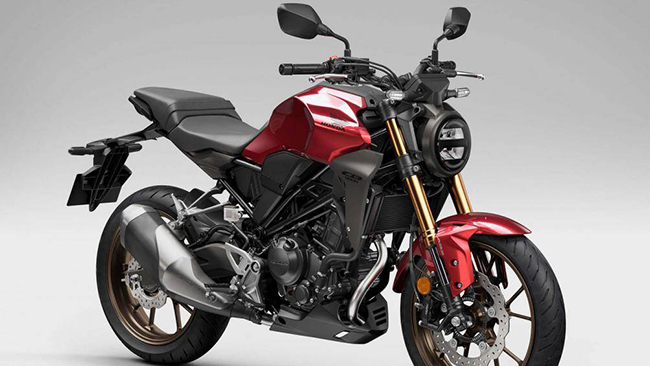 Yên xe Honda CB300R 2022 cũng được Honda cải tiến dày hơn và thoải mái hơn
