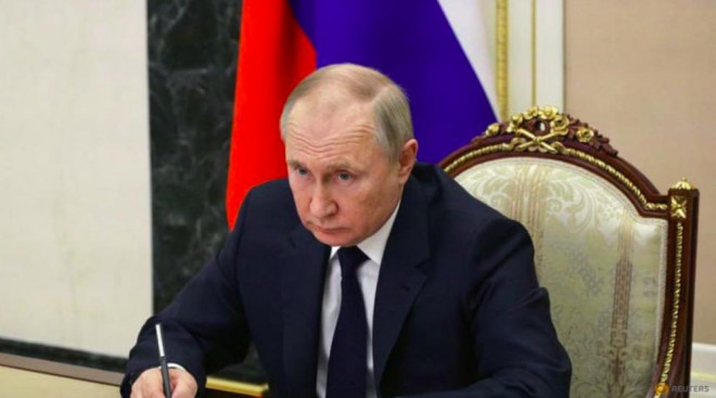 Tổng thống Nga Vladimir Putin cho rằng Nga có thể chịu được áp lực trừng phạt. Ảnh: Reuters