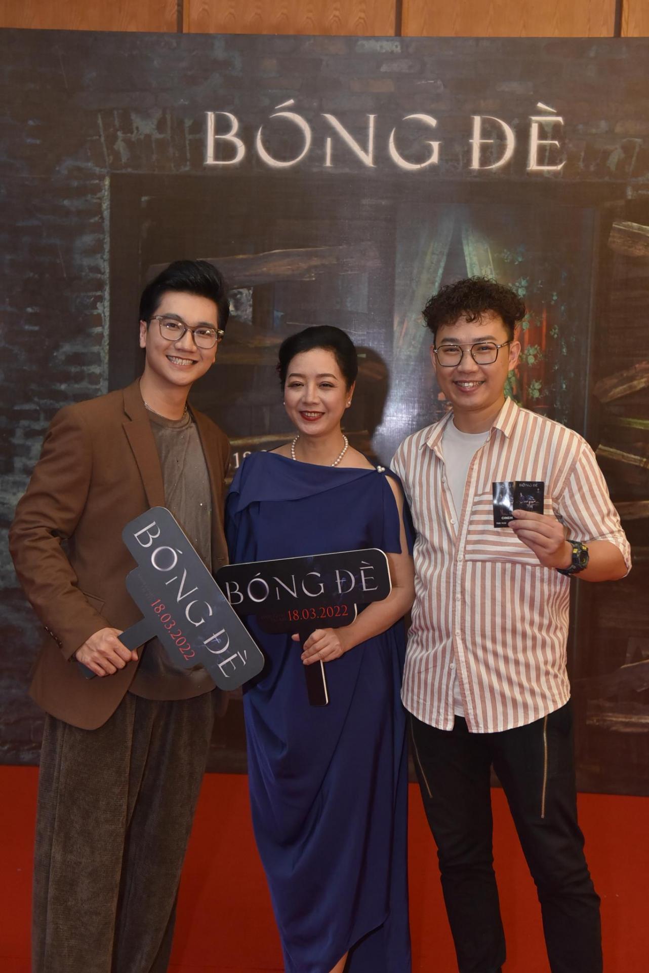 MC Công Tố (trái), Minh Tít và nghệ sĩ Chiều Xuân