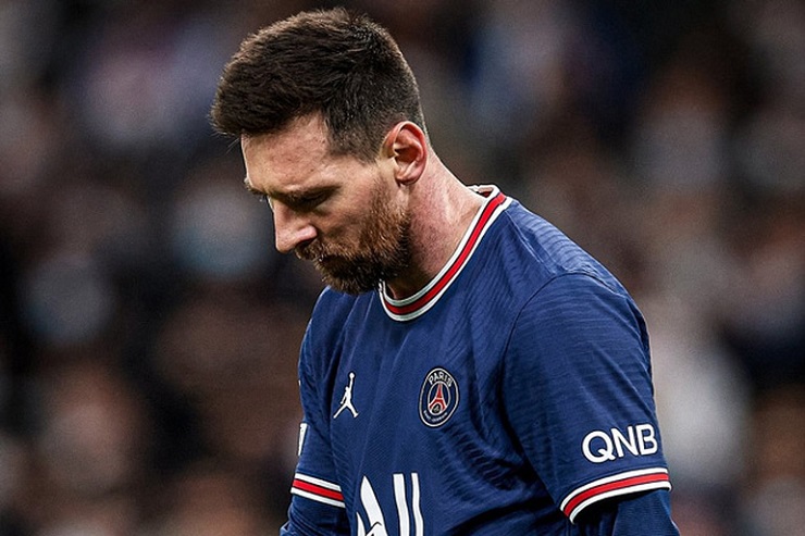 Messi bị các CĐV PSG la ó