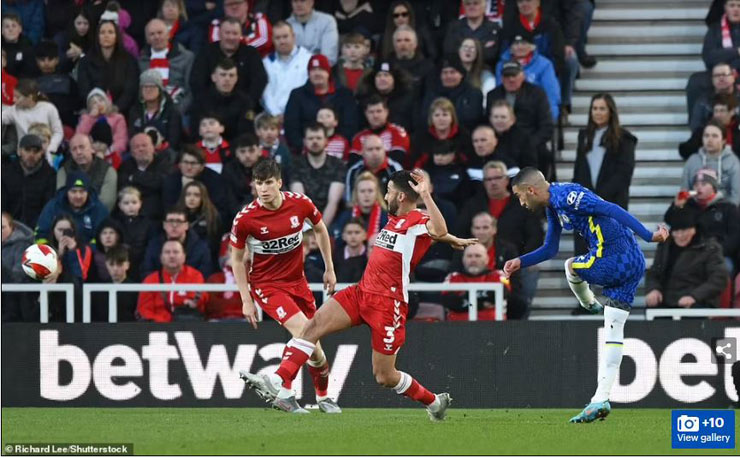 Ziyech ghi bàn 2 năm liên tiếp ở tứ kết FA Cup để đưa "The Blues" đi tiếp