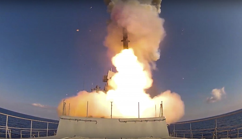 Quân đội Nga tiếp tục phóng tên lửa Kinzhal nhằm phá hủy các mục tiêu quân sự ở Ukraine (ảnh: RT)