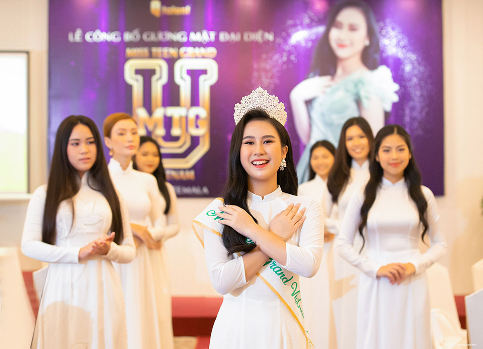 Nguyễn Trang Nguyệt Minh tự hào khi đại diện Việt Nam tham dự&nbsp;“Miss Teen Grand International 2022”