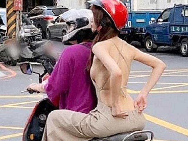 Nhiều cô gái mặc ”thoáng mát” khi ngồi xe máy khiến người xung quanh dễ gặp sự cố