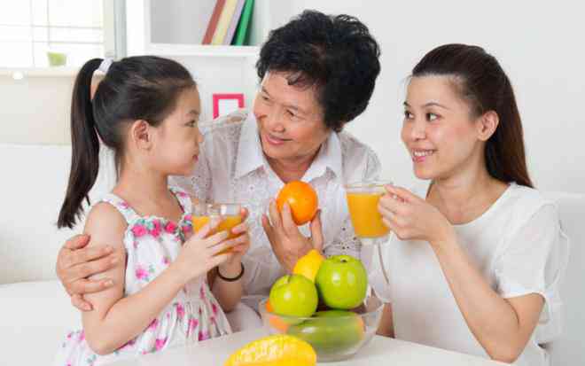 Nước cam cung cấp nhiều chất dinh dưỡng cần thiết phù hợp với mọi lứa tuổi.