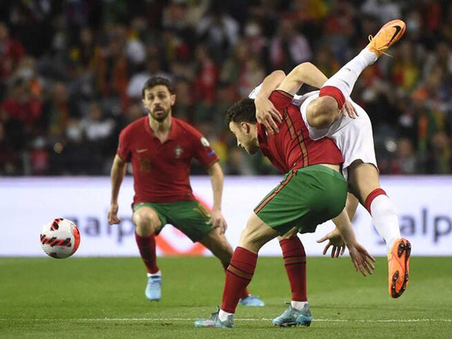 Trực tiếp bóng đá Bồ Đào Nha - Thổ Nhĩ Kỳ: Đòn ”kết liễu” phút bù giờ (Vòng loại World Cup) (Hết giờ)