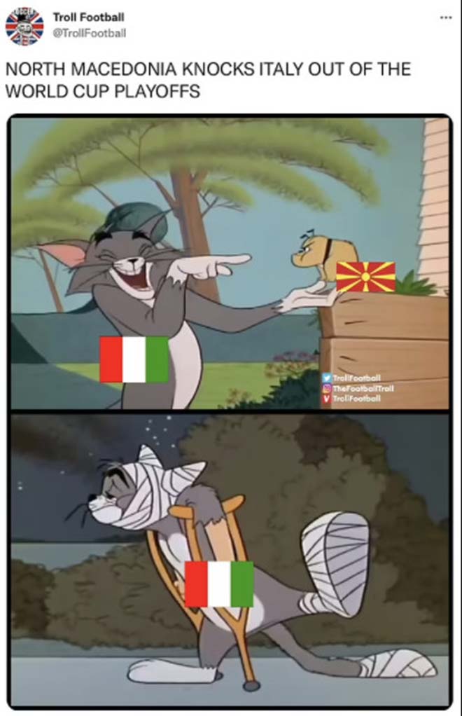 Bức ảnh chế lấy cảm hứng từ bộ phim hoạt hình "Tom và Jerry", với hình ảnh mèo Tom (Italia)&nbsp;bị đánh tả tơi khi chọc giận chú chó nhỏ (Bắc Macedonia)