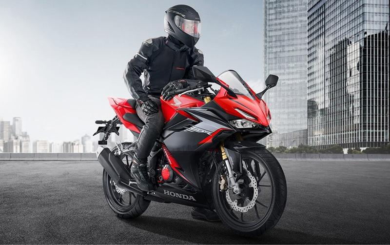 Honda CBR 150 nhỏ gọn, phù hợp di chuyển trong phố