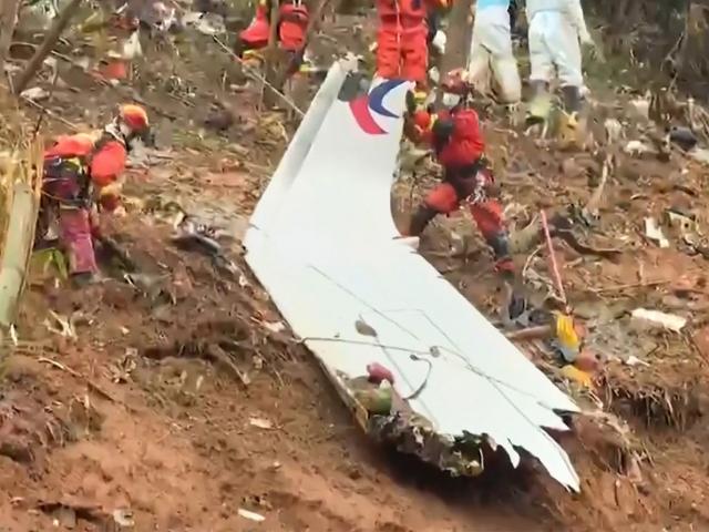 Vụ máy bay chở 132 người rơi ở Trung Quốc: Phát hiện manh mối quan trọng