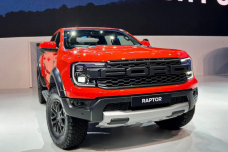 Đại lý Ford nhận cọc dòng xe Ranger Raptor thế hệ mới tại Việt Nam