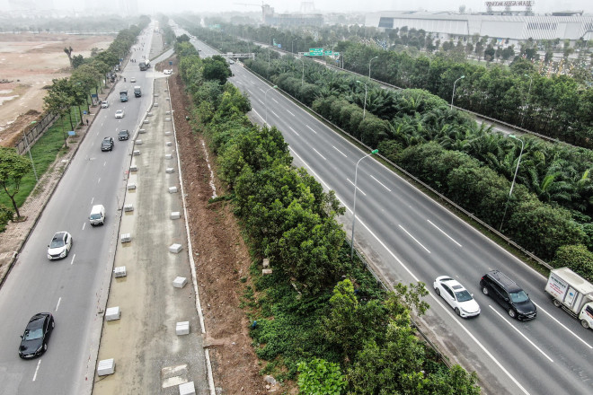 Đội Cảnh sát giao thông số 11 (Công an TP Hà Nội) cho biết, nơi đây thường xuyên rơi vào cảnh ùn tắc, mất an toàn giao thông và úng ngập mỗi khi có mưa lớn.