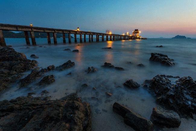 Cảnh hoàng hôn nhìn từ bến tàu Koh Yao Yai.
