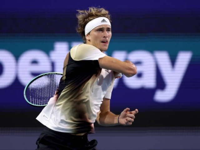 Video tennis Zverev - McDonald: Đẳng cấp chênh lệch, 2 set như 1 (Vòng 3 Miami Open)