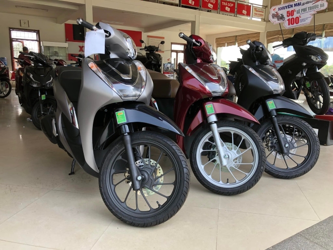 Bảng giá xe ga Honda SH Mode cuối tháng 3/2022 - 1