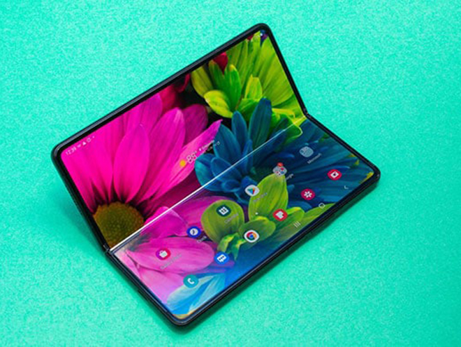 Galaxy Z Fold 3 có màn hình tiết kiệm pin hơn.