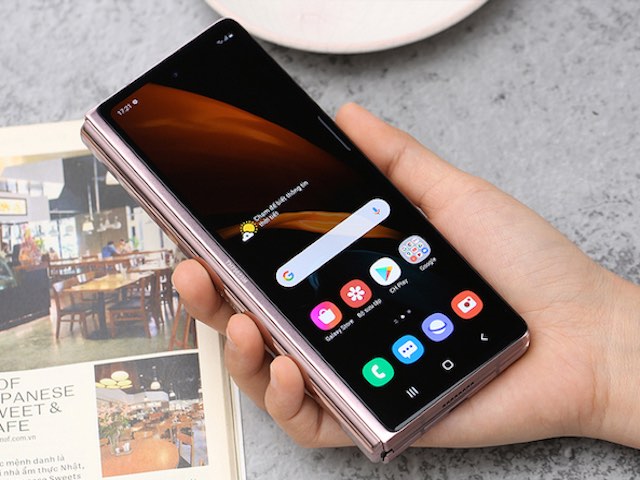 Bảng giá điện thoại Samsung tháng 12/2021: Galaxy Fold2 giảm ”sốc” 15 triệu