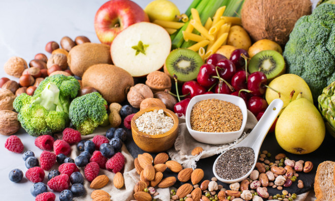 Trái cây, rau quả, ngũ cốc nguyên hạt... giúp giảm nguy cơ tăng huyết áp.
