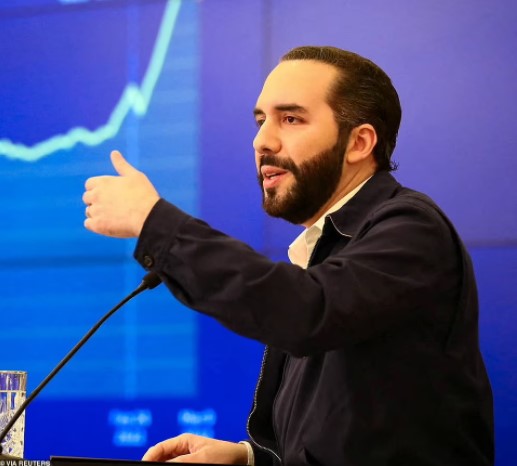 Tổng thống El Salvador - Nayib Bukele - ra tối hậu thư với các thủ lĩnh băng đảng tội phạm khét tiếng ở quốc gia Trung Mỹ hôm 28/3. Ảnh: Reuters