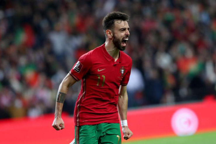 Bruno Fernandes mở tỷ số cho ĐT Bồ Đào Nha từ đường kiến tạo của Cristiano Ronaldo