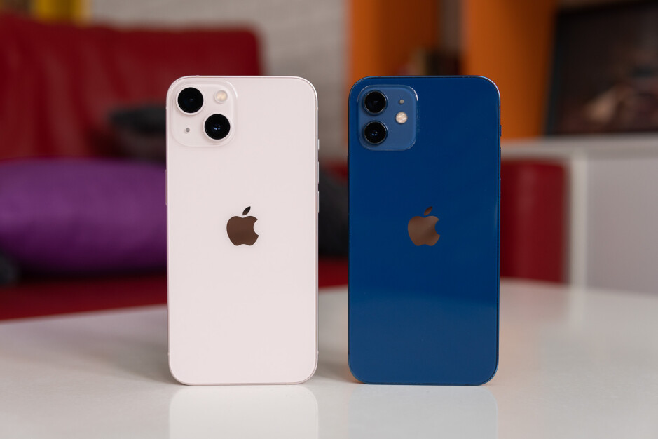 iPhone 12 vs iPhone 13: Nên mua iPhone nào năm 2022? - 2