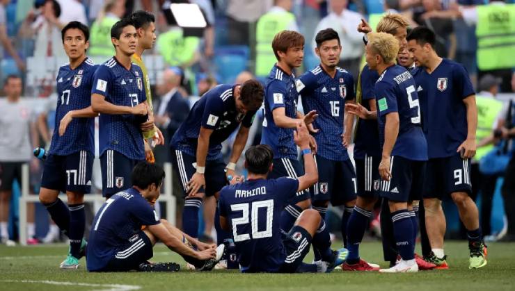 Nhật Bản ăn mừng dù thua Ba Lan ở lượt cuối vòng bảng World Cup 2018