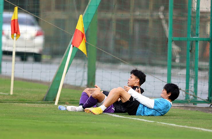 Bởi vậy, nhiều khả năng Quế Ngọc Hải sẽ được cho nghỉ ở cuộc đối đầu giữa ĐT Việt Nam và ĐT Myanmar trên sân Mỹ Đình vào ngày 3/1 tới đây