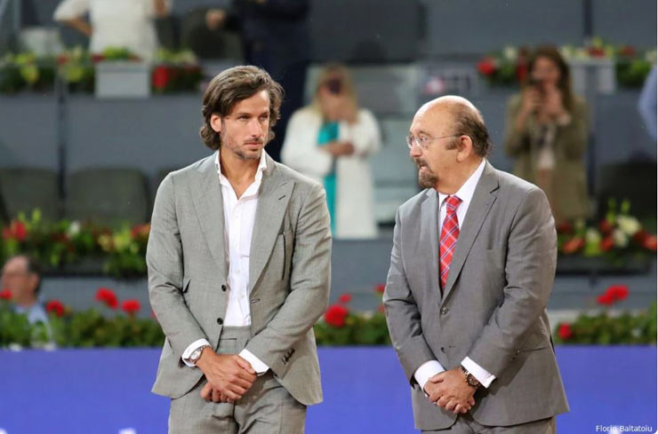 Feliciano Lopez (trái) chính thức gác vợt ở tuổi 41