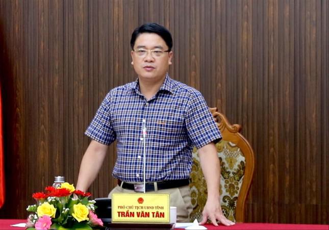 Ông Trần Văn Tân - Phó Chủ tịch UBND tỉnh Quảng Nam vừa bị bắt về tội “Nhận hối lộ”