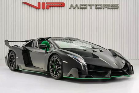 Siêu phẩm Lamborghini Veneno mui trần lên sàn đấu giá hơn 200 tỷ đồng