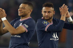 Thuyết khách Mbappe xui SAO Barca về PSG, bất ngờ định cướp chỗ Neymar