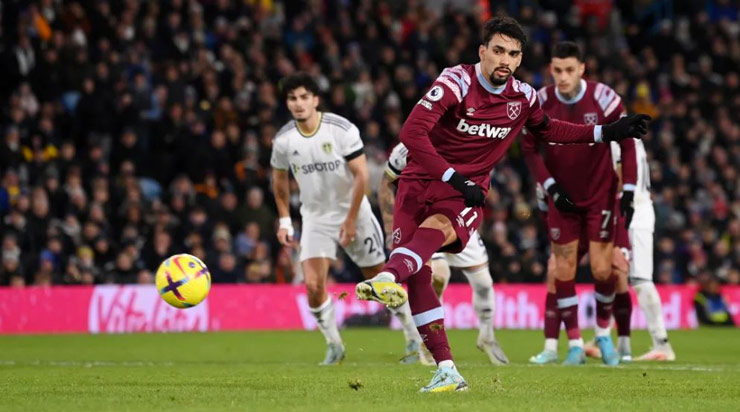 Leeds United và West Ham cống hiến màn rượt đuổi tỷ số hấp dẫn