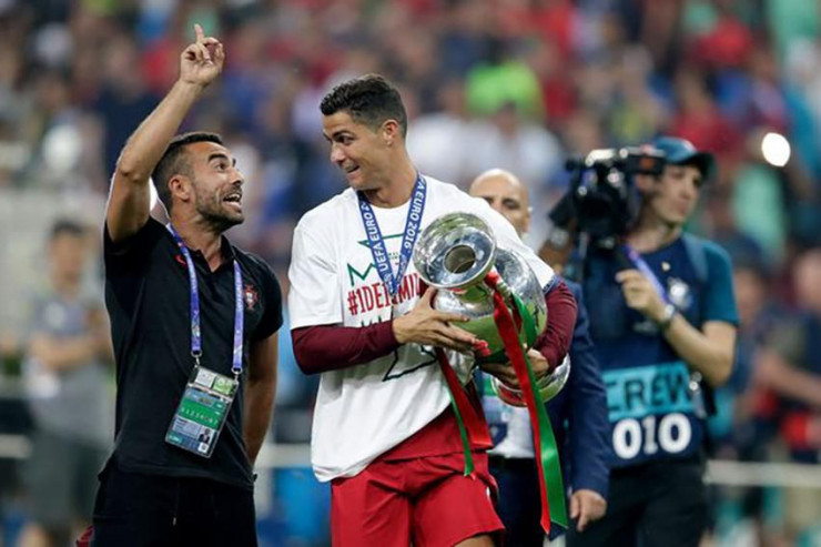 Sau khi gặp nhau tại đội tuyển Bồ Đào Nha, Regufe là 'đạo diễn' trong vụ Ronaldo ký hợp đồng thương mại với Nike. ẢNH: GETTY