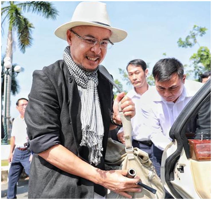 Ông Đặng Lê Nguyên Vũ, "vua cà phê" Trung Nguyên nổi tiếng trong giới siêu xe khi sở hữu bộ sưu tập vô cùng khủng.
