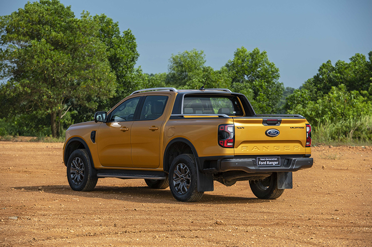 Giá xe Ford Ranger niêm yết và lăn bánh tháng 1/2023 - 5