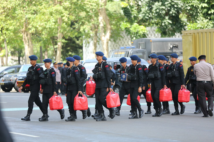 Lực lượng an ninh được chuẩn bị sẵn lương thực, đồ ăn để có thể túc trực, bảo đảm an toàn trước, trong và sau khi trận đấu giữa ĐT Việt Nam và Indonesia diễn ra.