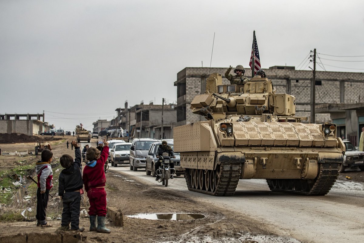 Xe bọc thép Bradley của Mỹ làm nhiệm vụ tại Syria vào năm 2020.