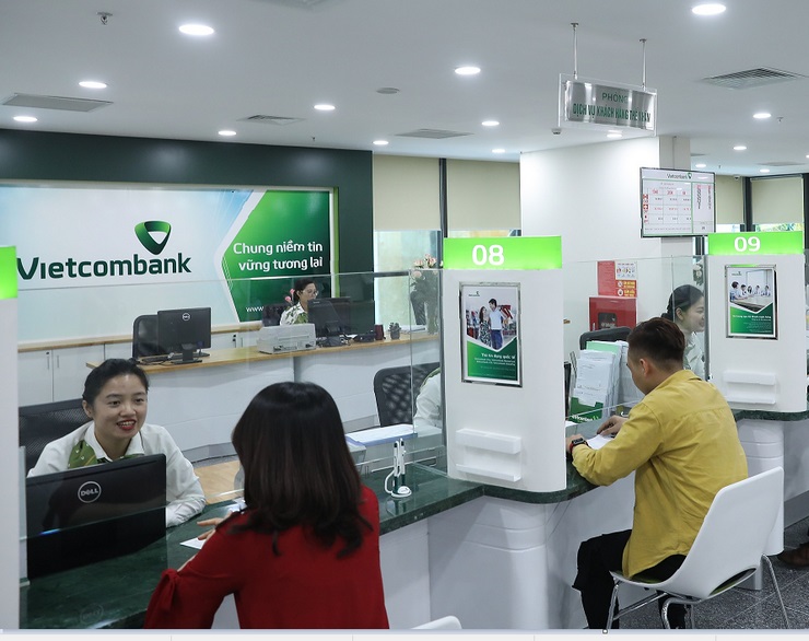 Vietcombank tăng mạnh lãi suất tiết kiệm kỳ hạn dưới 6 tháng