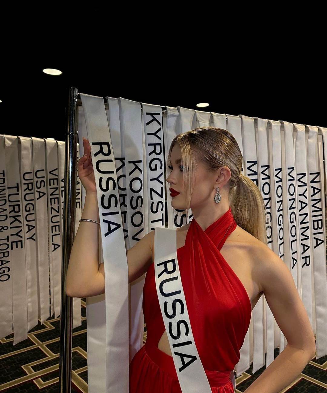 Hoa hậu Nga 2022 gây náo loạn vì vẻ đẹp như tranh, thích tập môn &#34;nóng hừng hực&#34; - 3