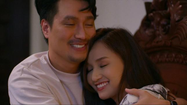 Né vai tù tội, đểu cáng, Việt Anh trở nên nhạt nhòa - 3