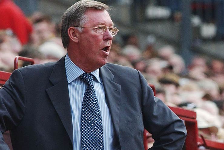 “Bố già” Sir Alex và mạng lưới “gián điệp” khiến các cầu thủ MU khiếp sợ ra sao?