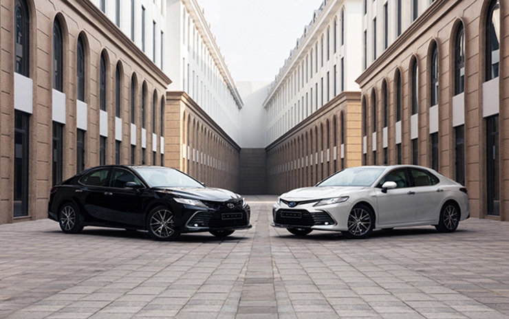 Giá xe Toyota Camry niêm yết và lăn bánh tháng 1/2023 - 3