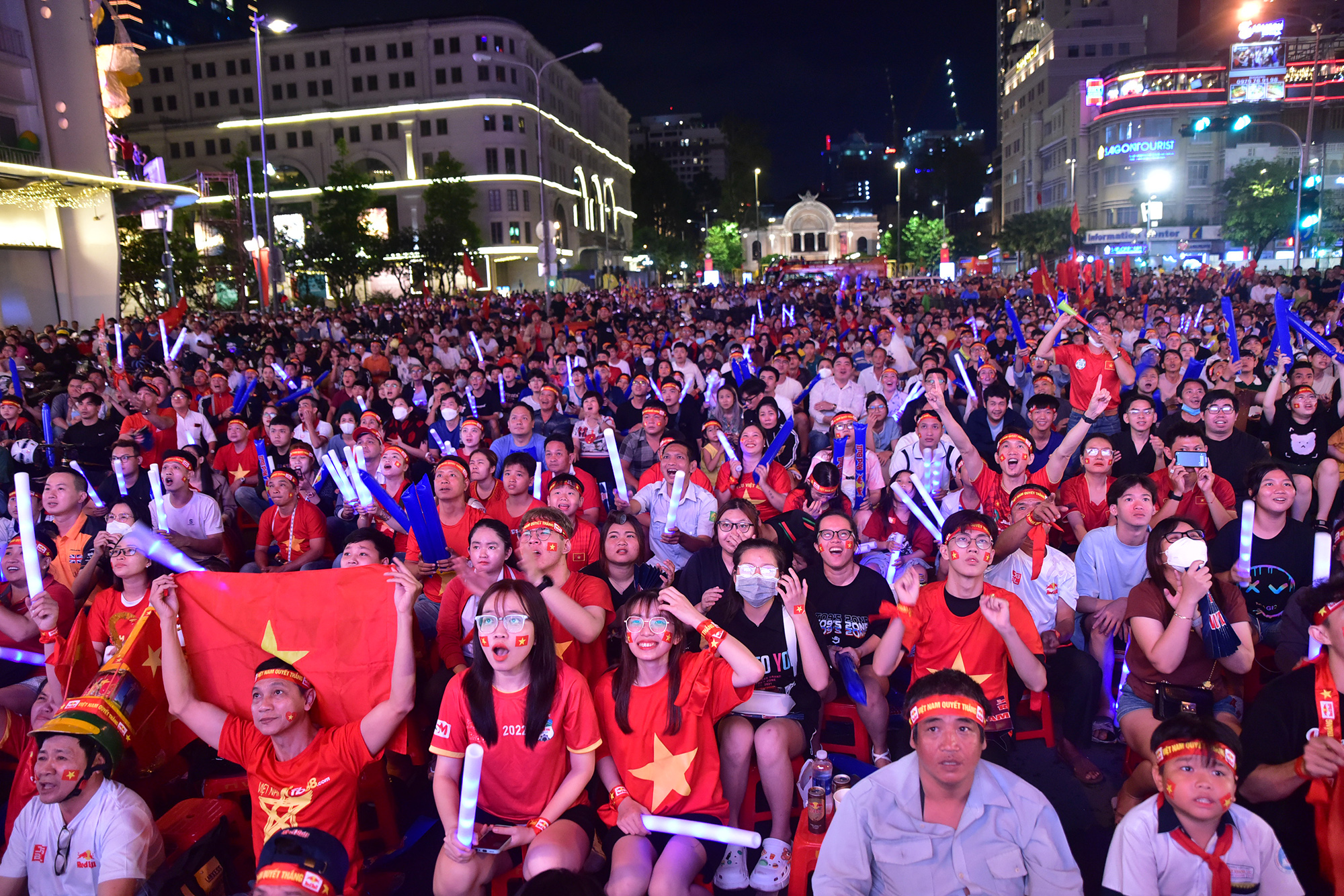 Chiến thắng 2-0 trước đội tuyển Indonesia, Việt Nam bước vào trận chung kết gặp đối thủ sau trận bán kết lượt về giữa Thái Lan và Malaysia vào ngày mai 10/1.