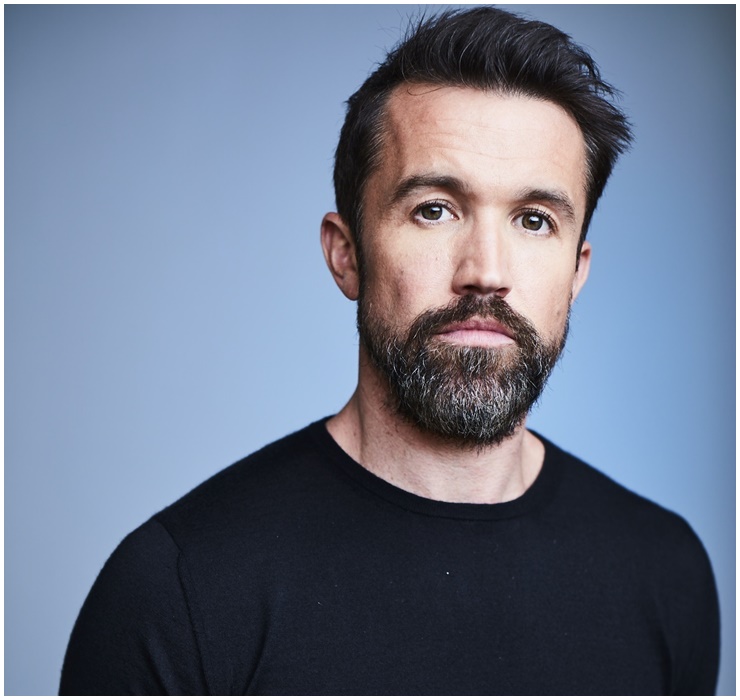 Rob McElhenney luôn gây ấn tượng mạnh mẽ bởi vẻ ngoài nam tính cùng phong thái lịch lãm.
