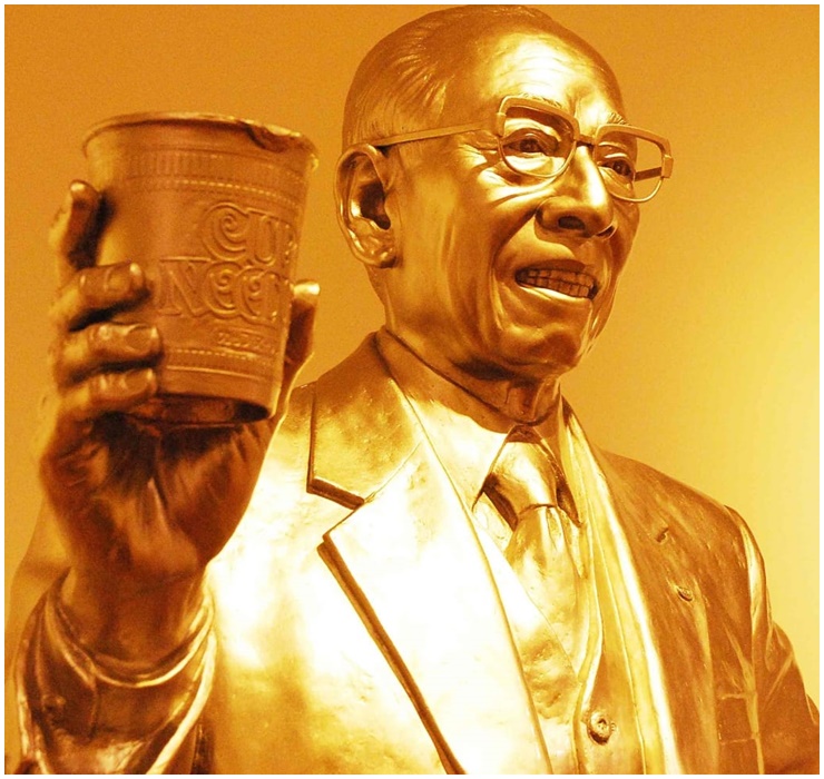 Momofuku Ando đã tạo ra thương hiệu Nissin Foods, hiện vẫn đang dẫn đầu thị trường thực phẩm ở Nhật Bản.
