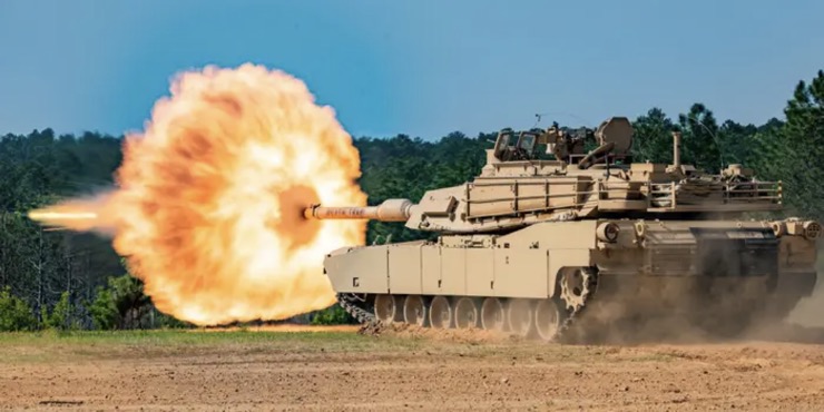 Vận hành xe tăng M1 Abrams cần tới mạng lưới hậu cần và bảo trì quy mô lớn.