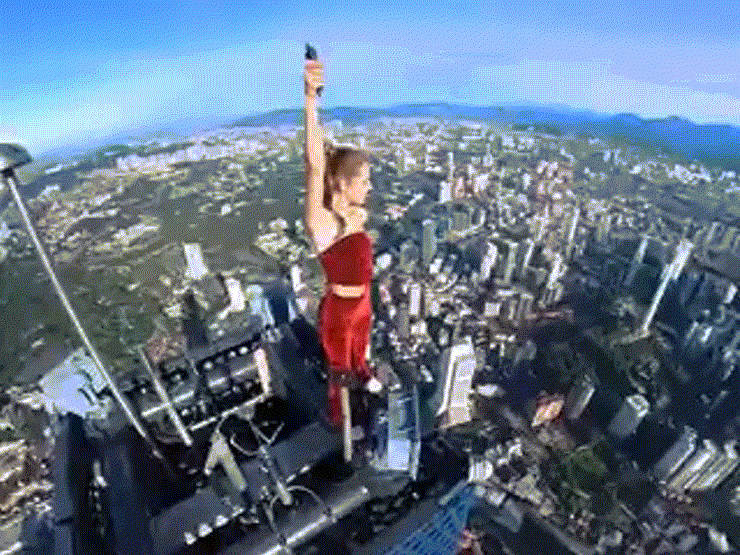 Leo lên nóc nhà chọc trời đang xây cao thứ 2 thế giới để quay YouTube, nhóm thanh niên lãnh hậu quả - hình ảnh 2