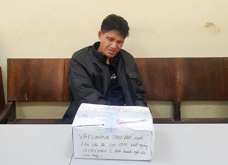 Băng rừng sang Lào mua 4 bánh heroin về Bắc Ninh bán - 1