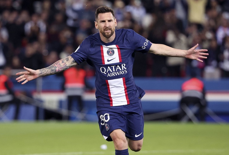 Messi tỏa sáng trong ngày trở lại thi đấu cho PSG
